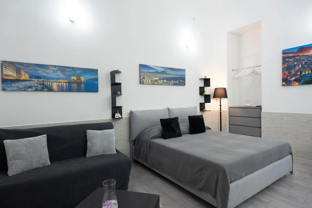 Depretis Home Neapel